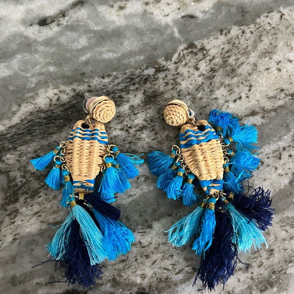 Lily Pulitzer Fish earrings with dust bag